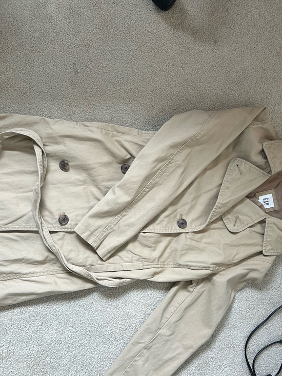 GAP Tan Lightweight Jacket with Logo Patch - Picture 2 of 4